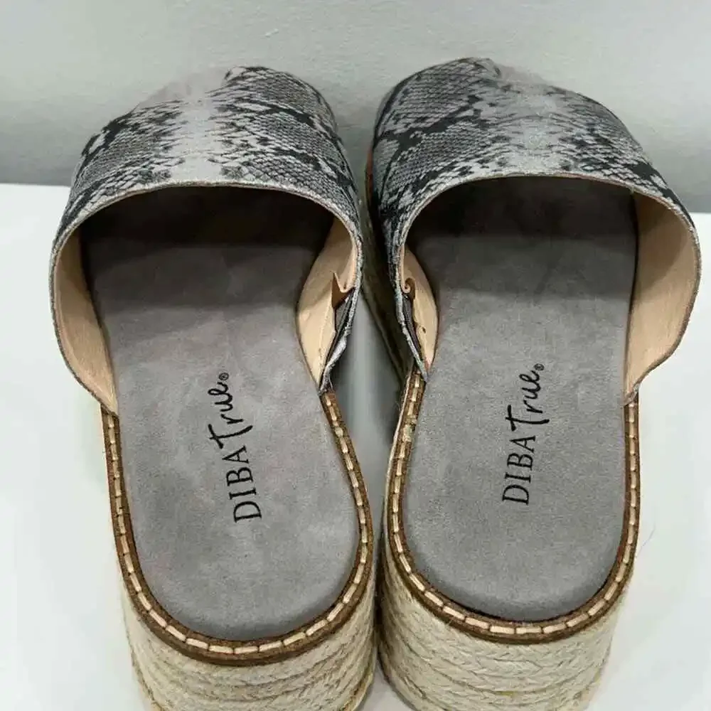 Diba True Demi Chase Size 7 Snake Print Gray Wedge Sandal Espadrille‎ New In Box